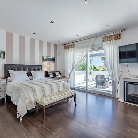 Villa Ivelise , Casco Antiguo Marbella