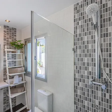 Ivelise , Casco Antiguo Villa *