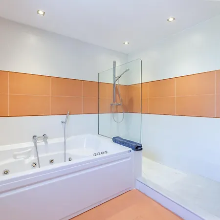 Villa Ivelise , Casco Antiguo