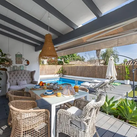 Ivelise , Casco Antiguo Willa