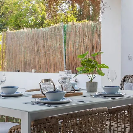 Ivelise , Casco Antiguo Willa