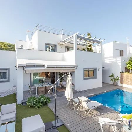 Ivelise , Casco Antiguo Villa Marbella