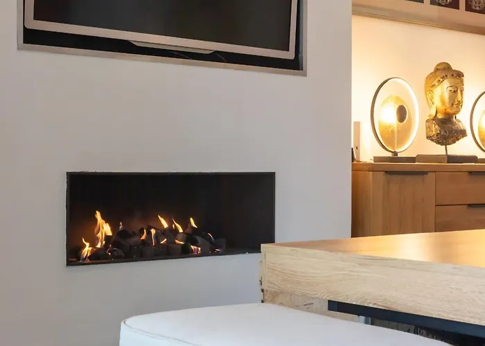 Вілла Ivelise , Casco Antiguo